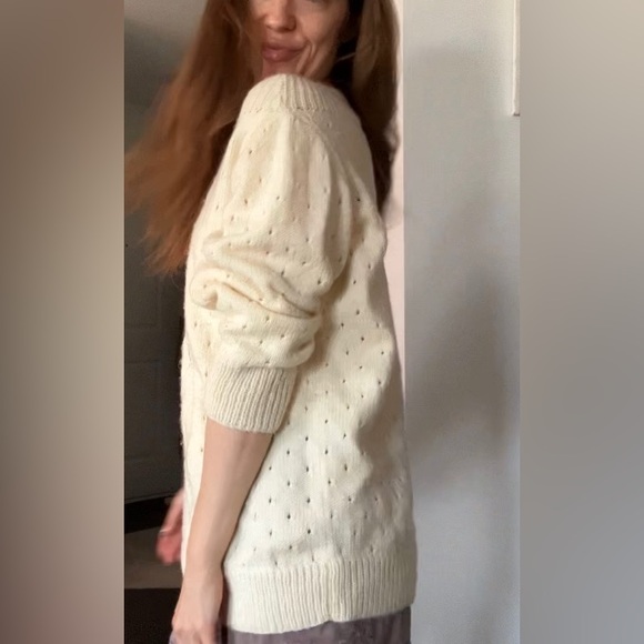 Vintage cream sweater - Picture 12 of 14